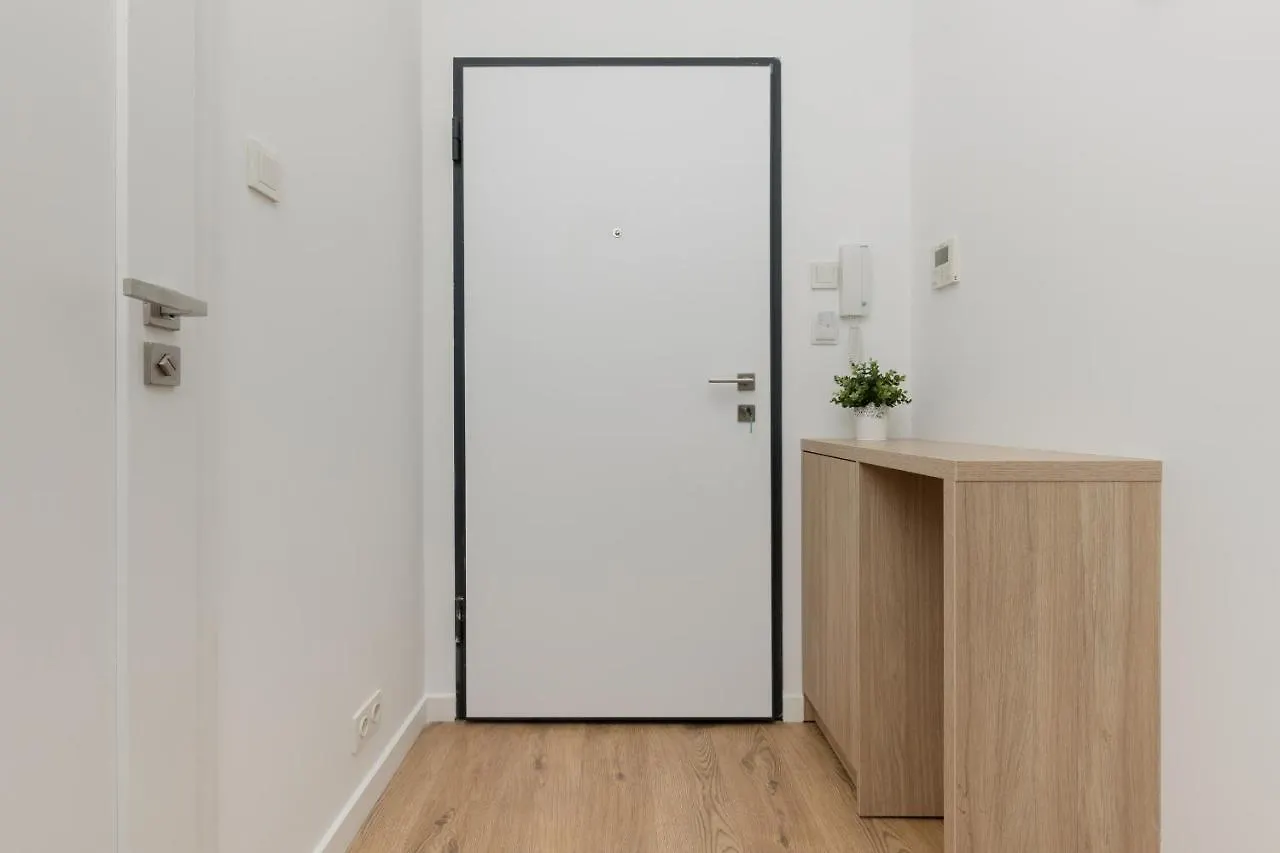 Wola Pet-Friendly Apartments With Ac Slawinska By Noclegi Renters Warszawa Polen