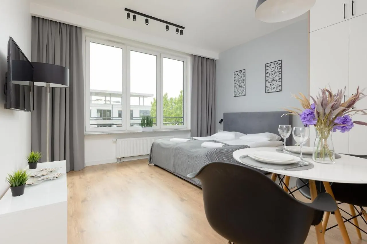 Wola Pet-Friendly Apartments With Ac Slawinska By Noclegi Renters Warszawa