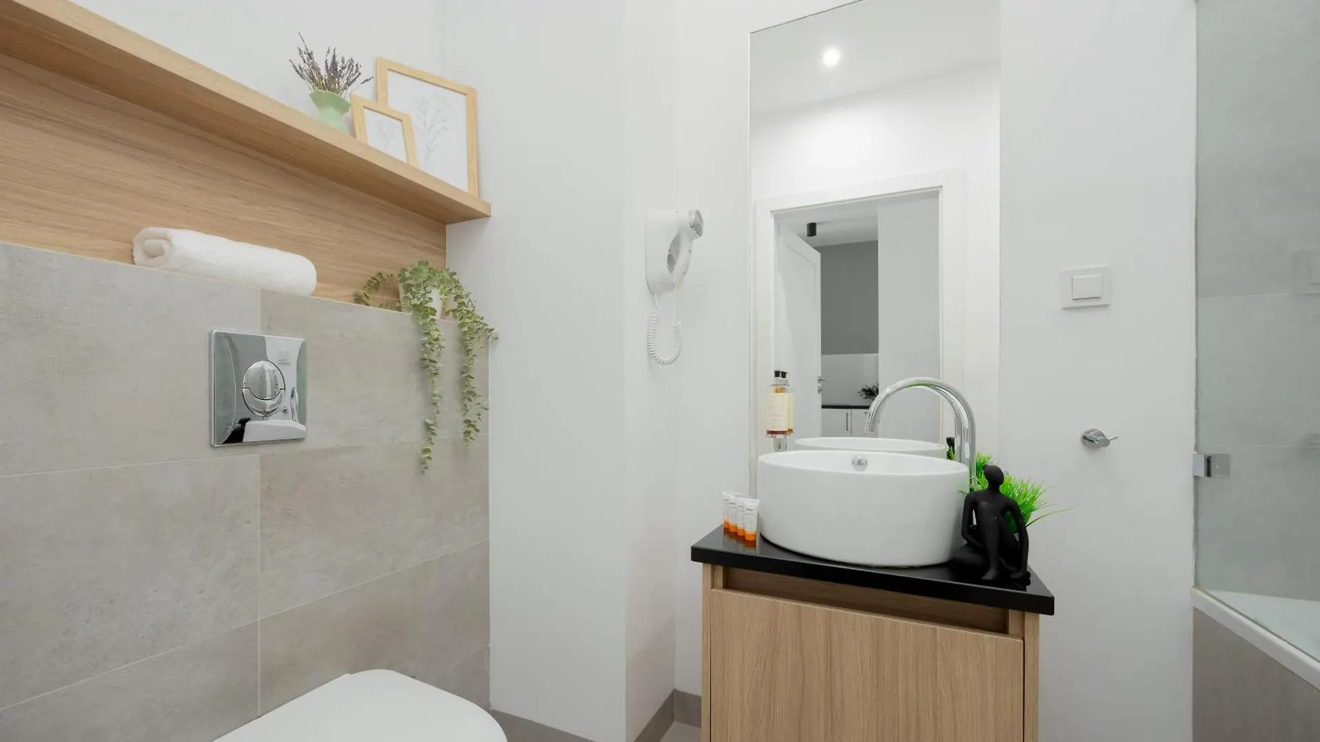 Wola Pet-Friendly Apartments With Ac Slawinska By Noclegi Renters Warszawa