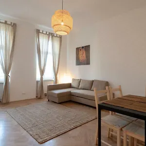 living-apartments-margareten.vienna-besthotels.com/