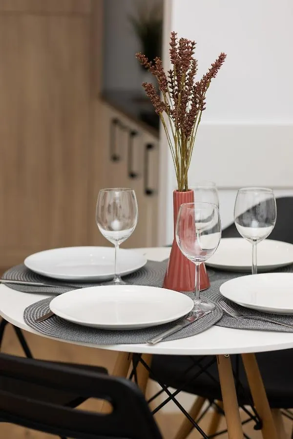 Wola Pet-Friendly Apartments With Ac Slawinska By Noclegi Renters Варшава