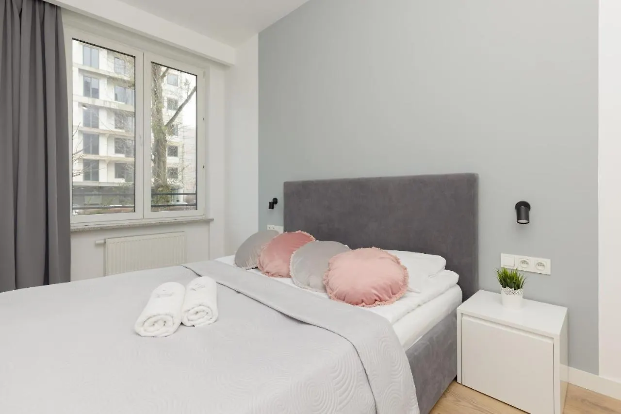 Wola Pet-Friendly Apartments With Ac Slawinska By Noclegi Renters Варшава