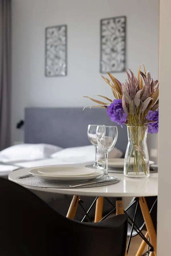 Wola Pet-Friendly Apartments With Ac Slawinska By Noclegi Renters Варшава 0*,